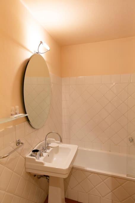 Elegant Apartment Near Piazza Della Signoria Firenze Kültér fotó