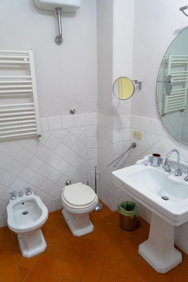Elegant Apartment Near Piazza Della Signoria Firenze Kültér fotó
